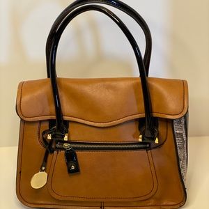 London Fog hand bag